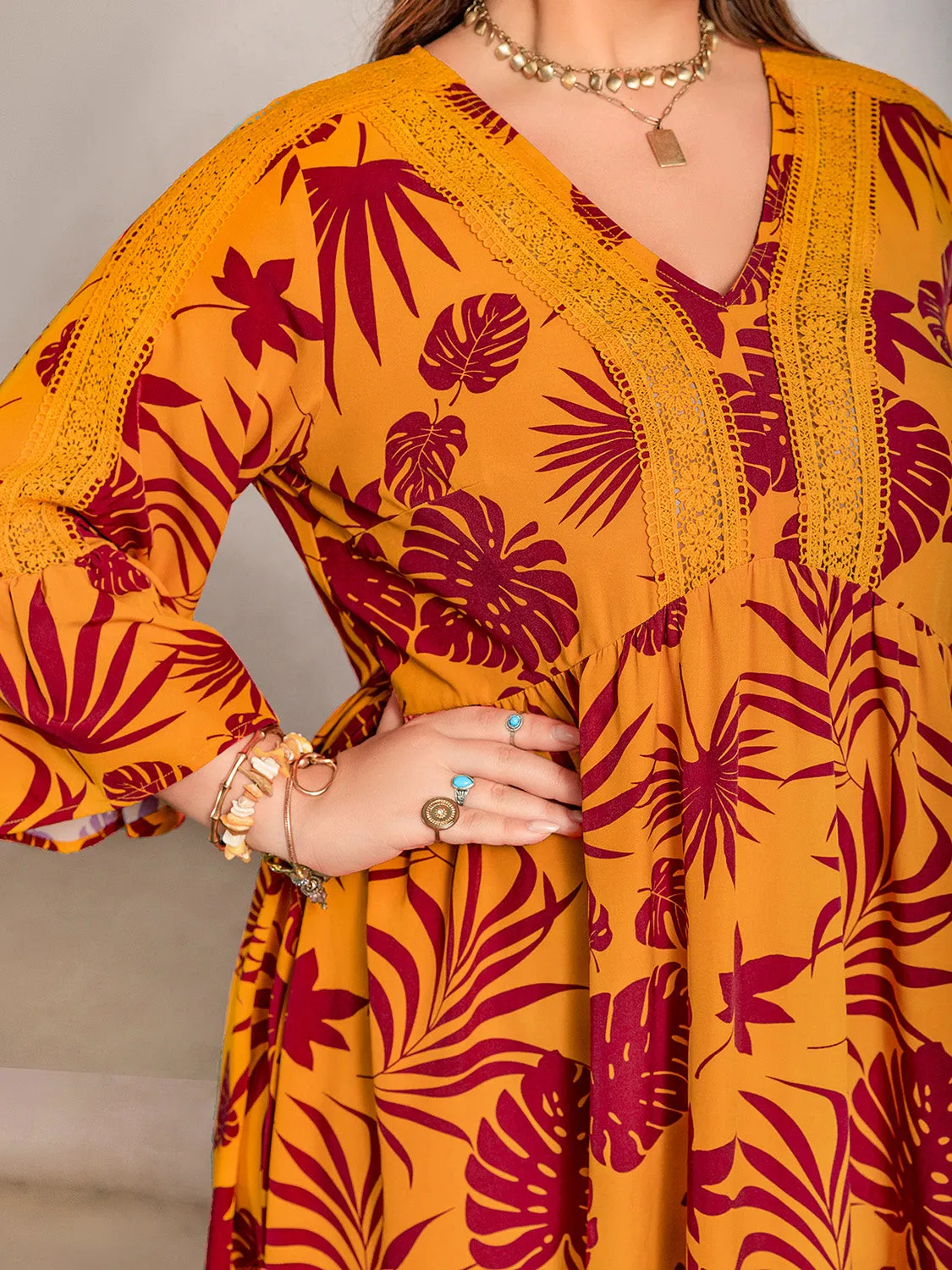 TEEK - Tangerine Plus Size Lace Trim Printed V-Neck Dress